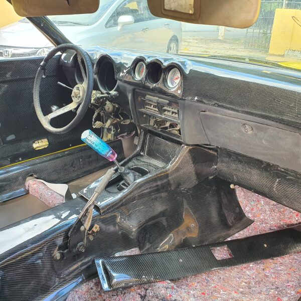 Datsun s30 240z 260z 280z short center console carbon fiber