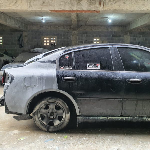 Infiniti G35 sedan Rear Overfenders Oem style